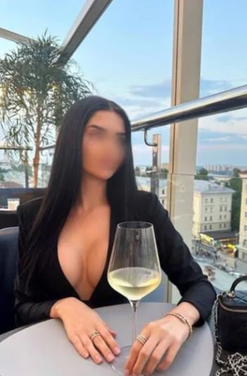 Карина, возраст: 23 лет